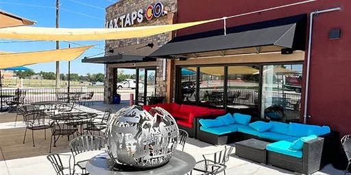 Max Taps Highlands Ranch exterior